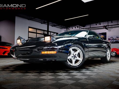 Used 1996 Pontiac Firebird Formula image 1