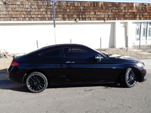 Used 2018 Mercedes-Benz C 300 C 300 4MATIC Coupe image 4