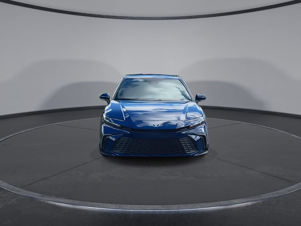 Used 2025 Toyota Camry SE w/ Convenience Package FWD image 3