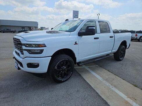 New 2026 RAM 2500 Tradesman AWD/4WD image 32