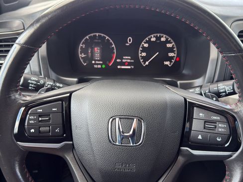 Used 2025 Honda Odyssey Sport-L image 19
