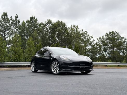 Used 2019 Tesla Model 3 Long Range AWD/4WD image 2
