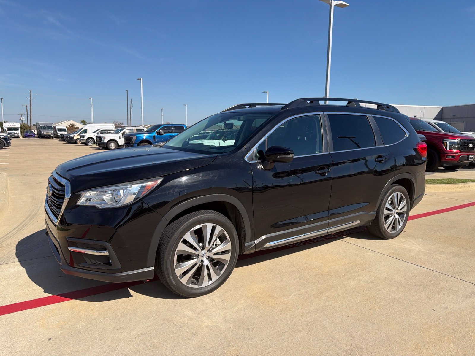 Used 2022 Subaru Ascent Limited w/ Technology Package AWD/4WD image 2