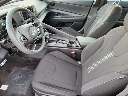 New 2026 Hyundai Elantra Sport image 9