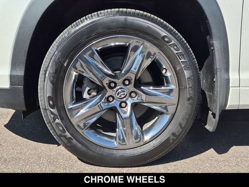 Used 2019 Toyota Highlander Limited AWD/4WD image 17