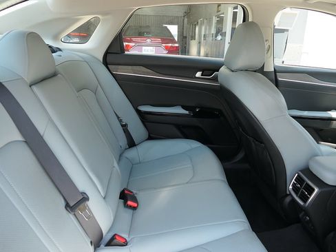 Used 2023 Kia K5 EX FWD image 22