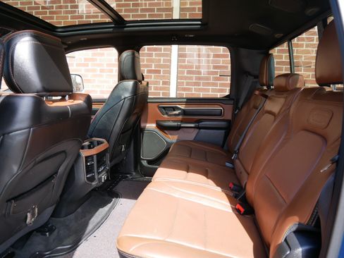 Used 2022 RAM 1500 Limited image 10