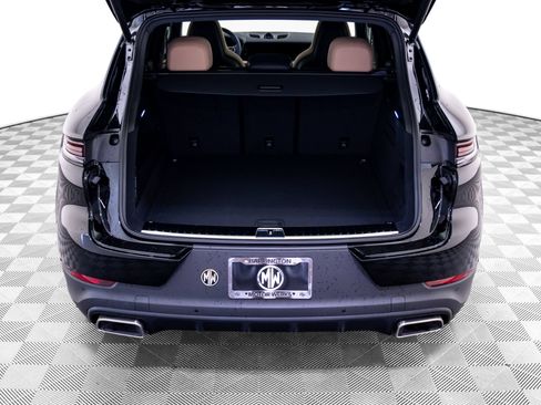 New 2026 Porsche Cayenne AWD/4WD image 32