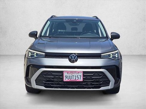 Used 2025 Volkswagen Taos S FWD image 2