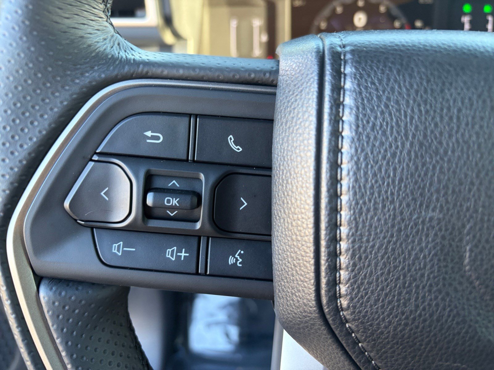 Used 2026 Toyota 4Runner SR5 AWD/4WD image 14