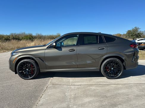 New 2026 BMW X6 xDrive40i w/ Climate Comfort Package image 5