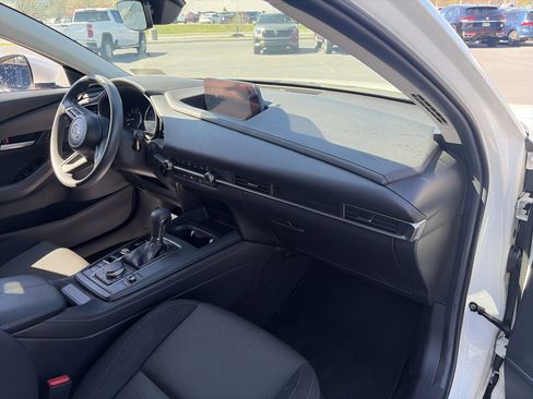 Used 2022 MAZDA CX-30 AWD 2.5 S image 28