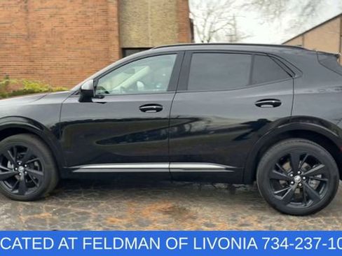 Certified 2022 Buick Envision Essence w/ Sport Touring Package image 5