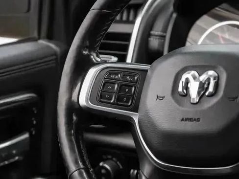 Used 2019 RAM 2500 Laramie w/ Black Appearance Package AWD/4WD image 20