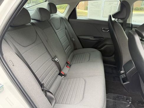 Used 2025 Kia K4 EX FWD image 27
