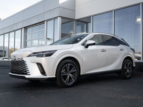 Used 2024 Lexus RX 350 Premium image 3