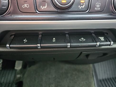 Used 2018 GMC Sierra 3500 SLT AWD/4WD image 28