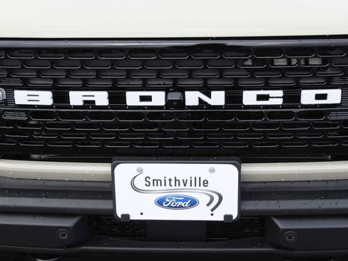 New 2025 Ford Bronco Outer Banks image 12