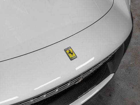 Certified 2025 Ferrari Roma Base image 43