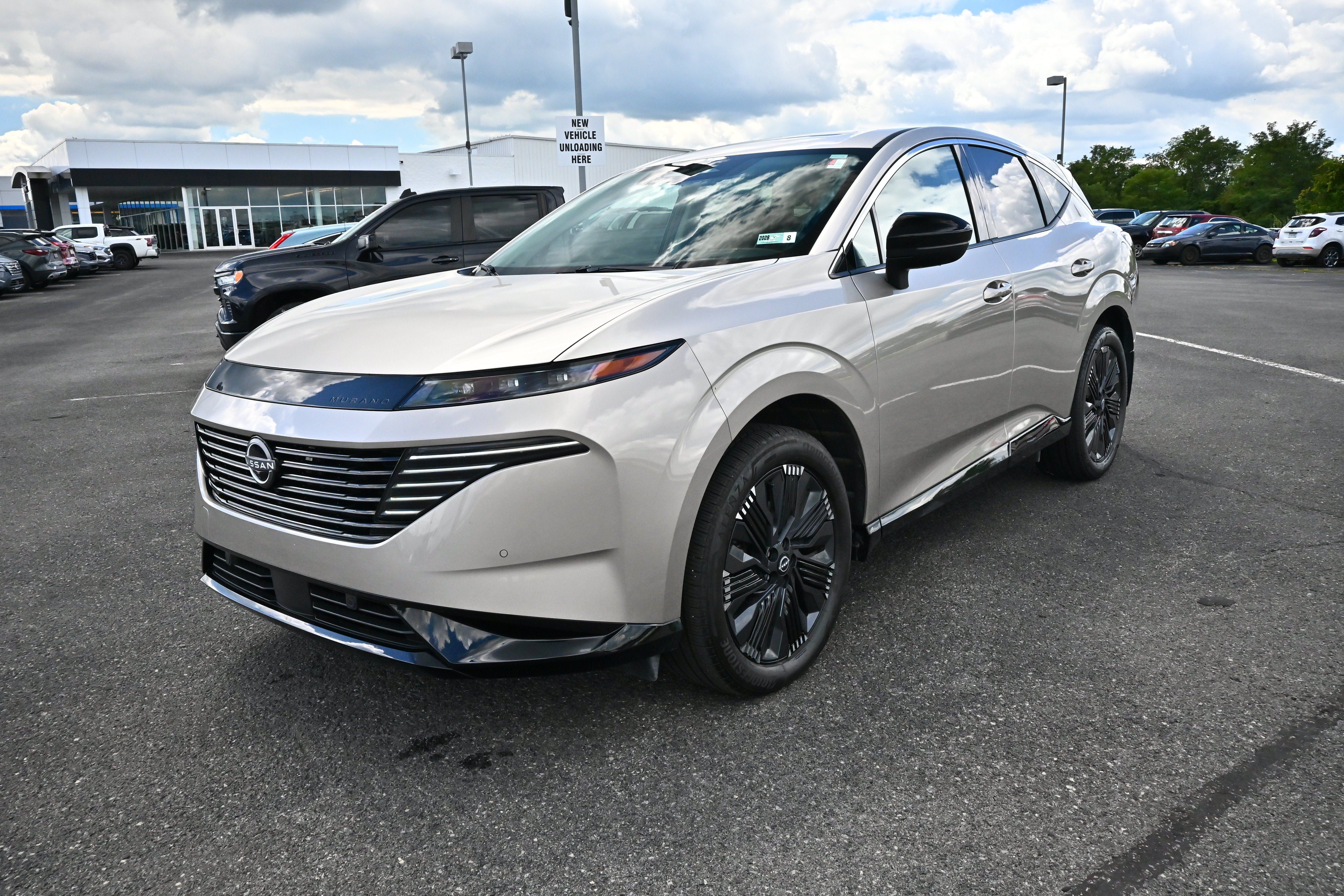 Certified 2025 Nissan Murano Platinum w/ Cargo Package AWD/4WD image 4