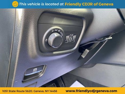 Used 2026 Jeep Grand Cherokee Altitude AWD/4WD image 23