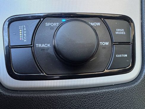 Used 2020 Jeep Grand Cherokee Trackhawk AWD/4WD image 17