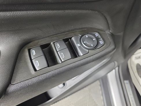 Used 2021 Chevrolet Equinox Premier image 14