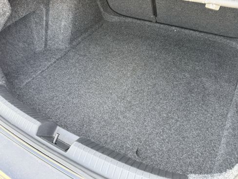 Used 2024 Volkswagen Jetta SE image 33