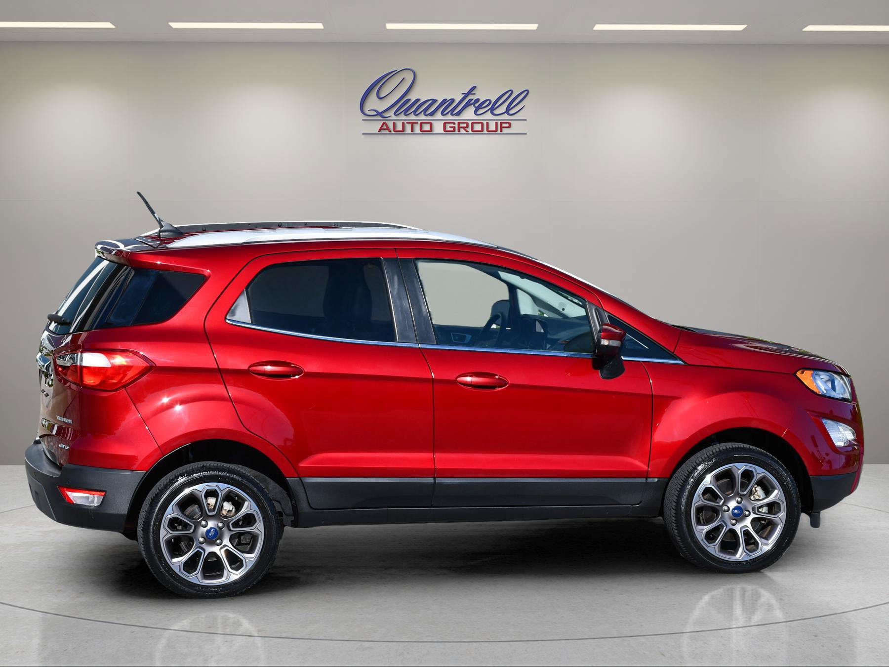 Used 2022 Ford EcoSport Titanium AWD/4WD image 3