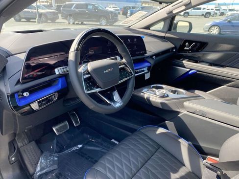 New 2026 Cadillac Optiq V w/ LPO, Floor Liner Package image 19
