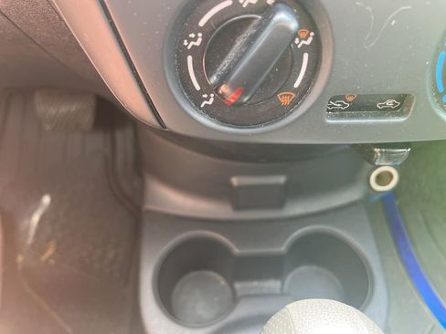 Used 2018 Nissan Versa S Plus FWD image 16