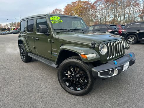 Used 2022 Jeep Wrangler Unlimited Sahara w/ Cold Weather Group image 2