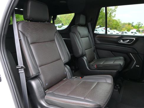 Used 2021 Chevrolet Tahoe High Country image 11