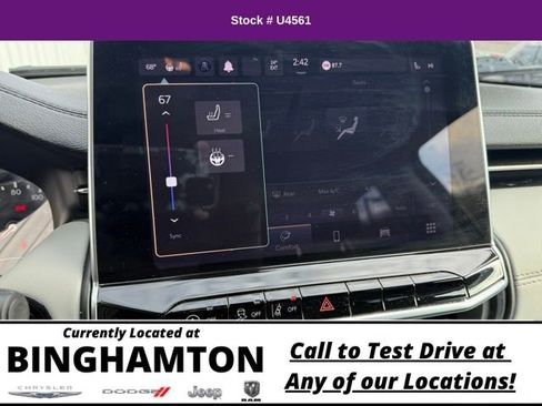 Used 2022 Jeep Compass Limited image 17