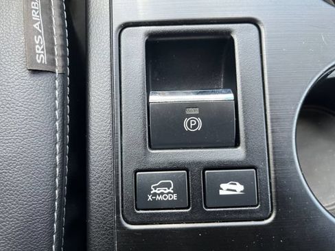 Used 2018 Subaru Outback 2.5i Limited AWD/4WD image 28