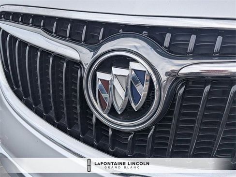 Used 2019 Buick Envision Essence image 9