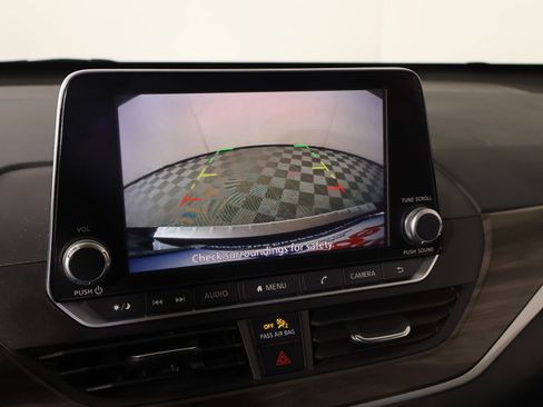 Used 2023 Nissan Altima 2.5 SV image 6