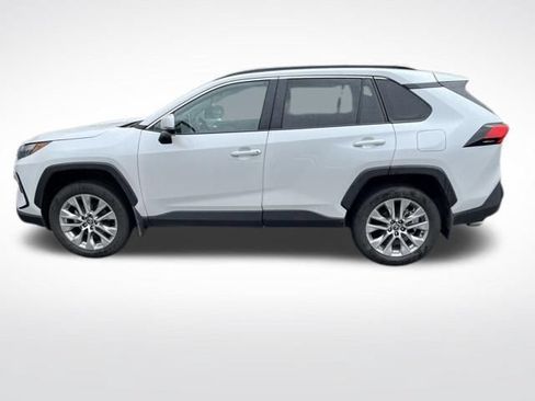 Used 2024 Toyota RAV4 XLE Premium w/ Weather Package AWD/4WD image 4