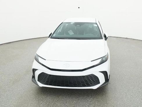 New 2026 Toyota Camry SE image 2