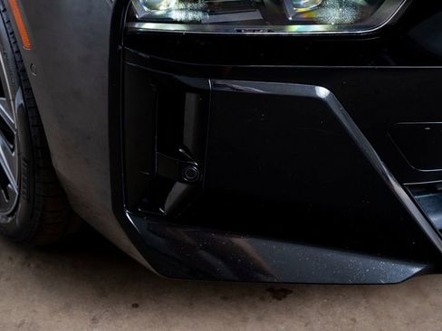 Used 2023 BMW 760i xDrive w/ Executive Package image 20