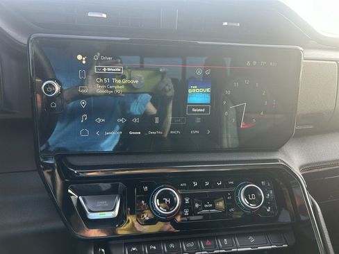 Used 2024 GMC Sierra 1500 AT4 w/ Technology Package AWD/4WD image 25