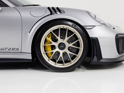 Used 2018 Porsche 911 GT2 RS RWD image 13