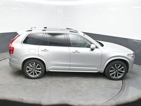 Used 2018 Volvo XC90 T6 Momentum w/ Convenience Package AWD/4WD image 39