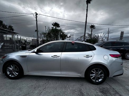 Used 2019 Kia Optima LX FWD image 4