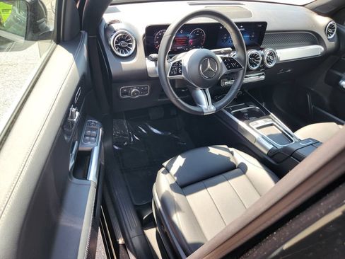 Used 2024 Mercedes-Benz GLB 250 image 14