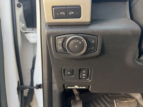 Used 2020 Ford F250 Lariat image 15