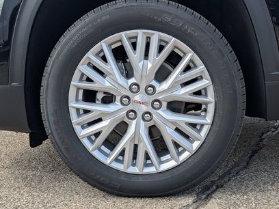 New 2026 GMC Acadia Elevation w/ Elevation Premium Package