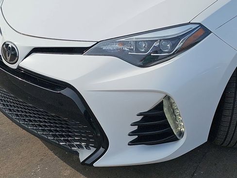 Used 2017 Toyota Corolla L image 35