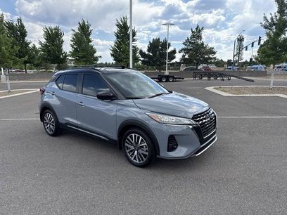 Used 2023 Nissan Kicks SR