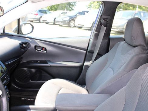 Used 2017 Toyota Prius Two FWD image 14